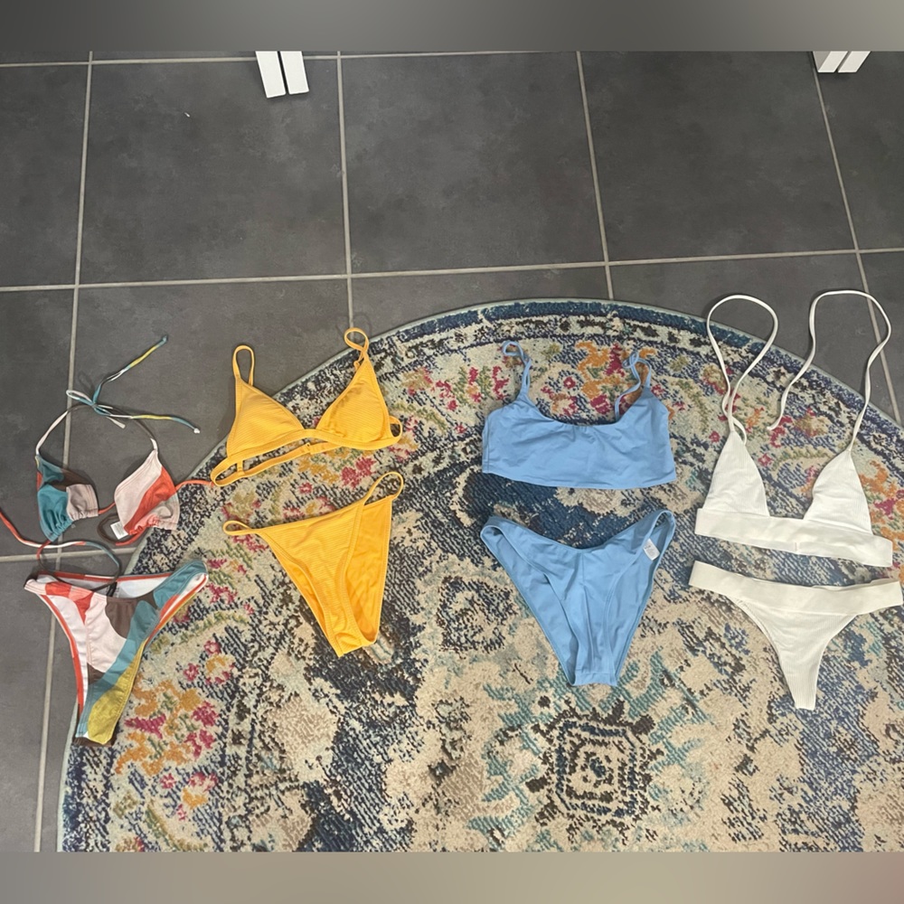 Haul of 4 Bikinis - Reformation, Frankie’s, LA Hearts, Pretty Little Thing